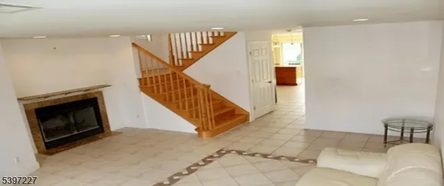 $3,500 | 498 6th Avenue, Lyndhurst, NJ 07071