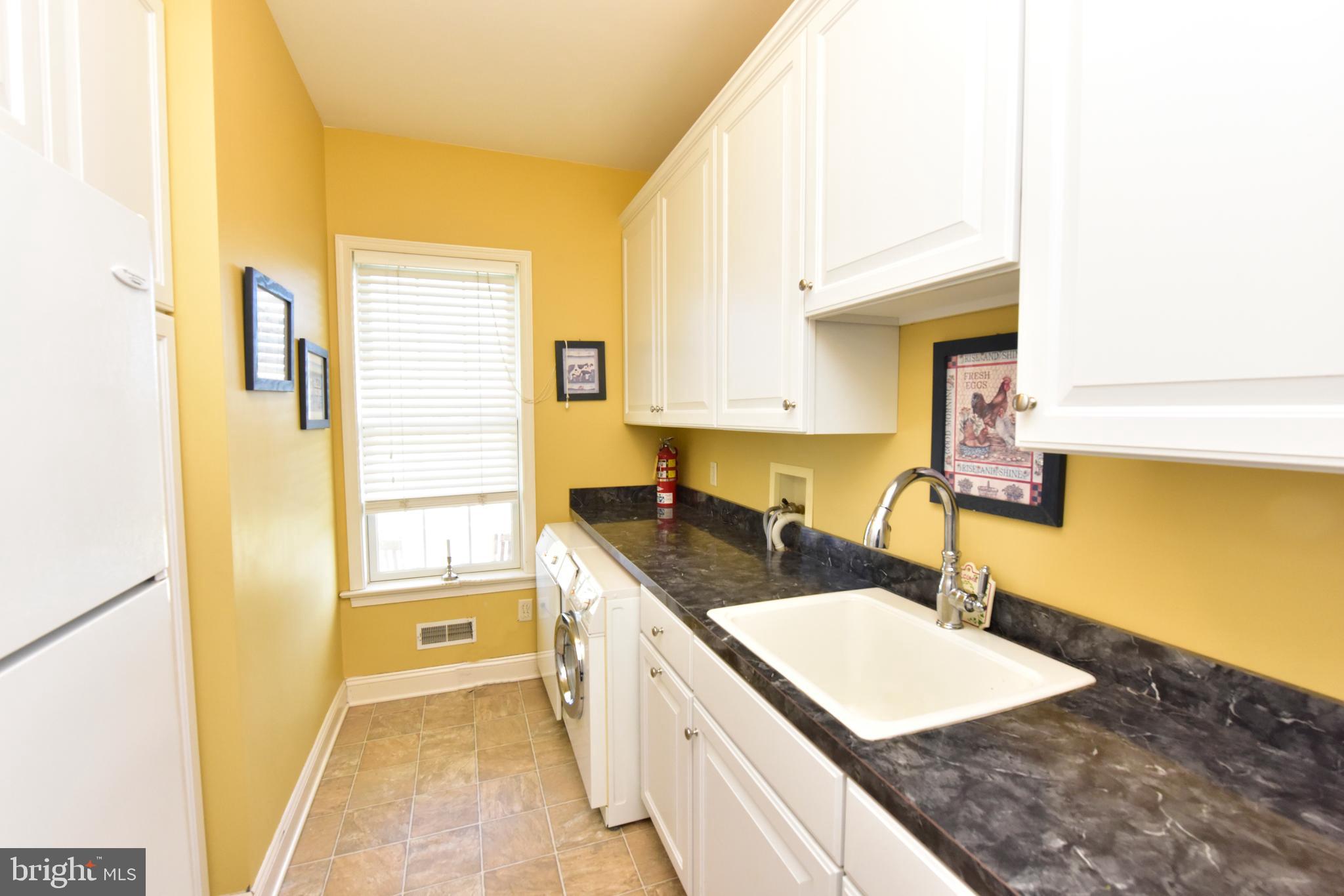 67 Harristown Road Paradise, PA 17562 - Photo 11 of 43 1st Floor Laundry