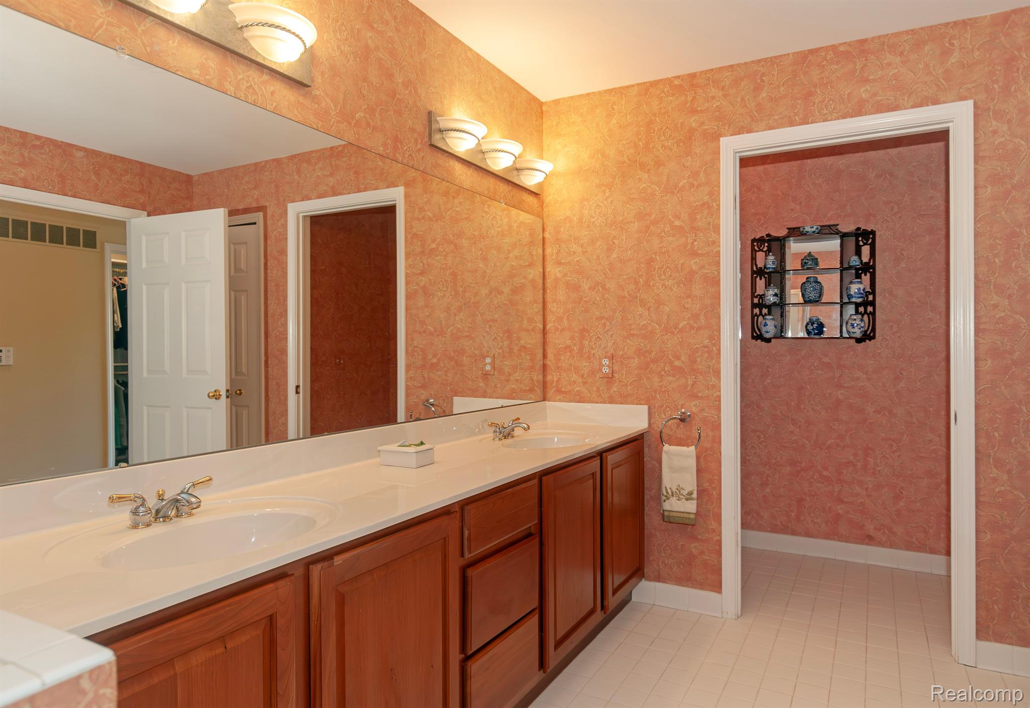 3845 Winding Brk Circle Rochester, MI 48309 - Photo 46 of 80