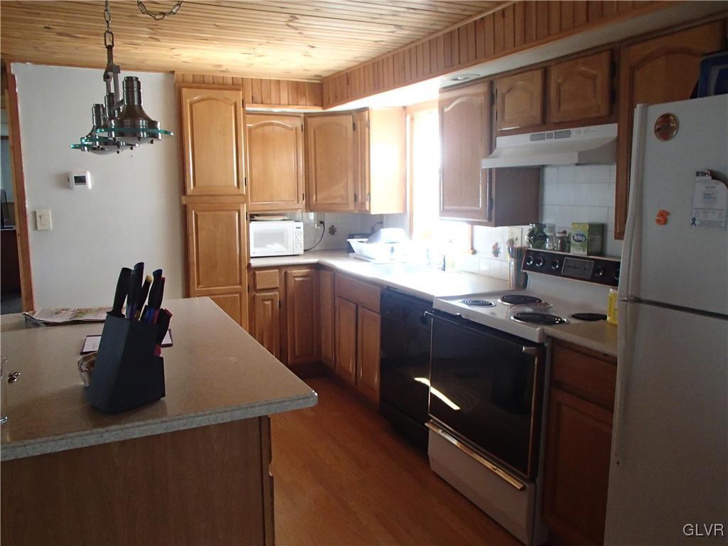 534 Norman Road Nazareth, PA 18064 - Photo 2 of 12 Gallery Image 2