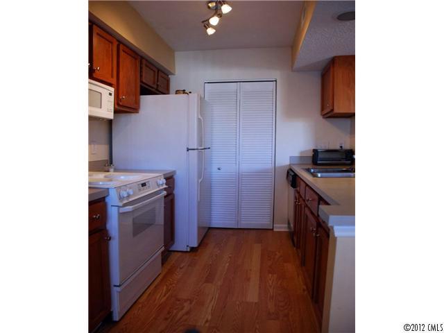11021 Running Ridge Road, Unit 11021 Charlotte, NC 28226 - Photo 5 of 8