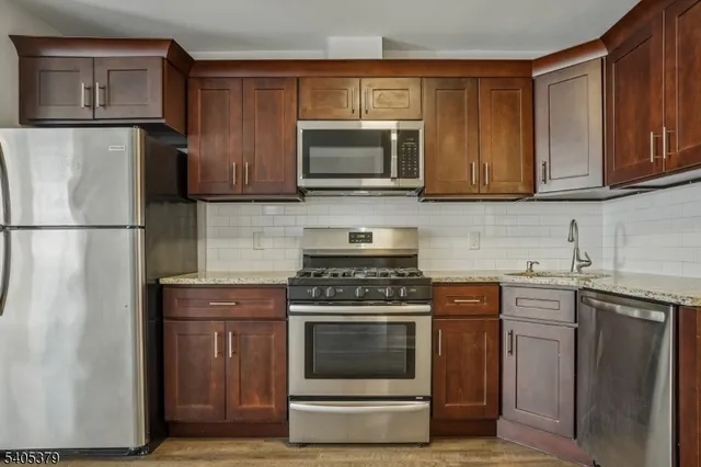 $1,199,000 | 116 Maple Avenue, Montclair, NJ 07042