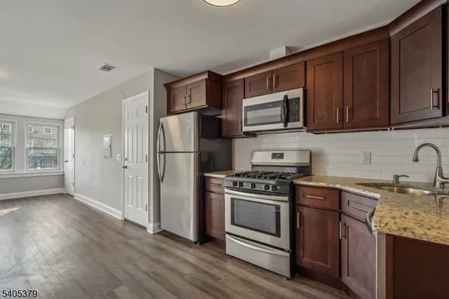 $1,199,000 | 116 Maple Avenue, Montclair, NJ 07042