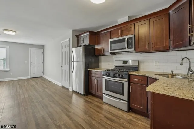 $1,199,000 | 116 Maple Avenue, Montclair, NJ 07042