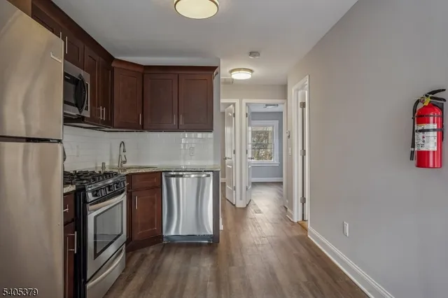 $1,199,000 | 116 Maple Avenue, Montclair, NJ 07042