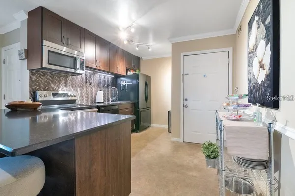 $1,650 | 1000 South Semoran Boulevard, Unit 815, Winter Park, FL 32792