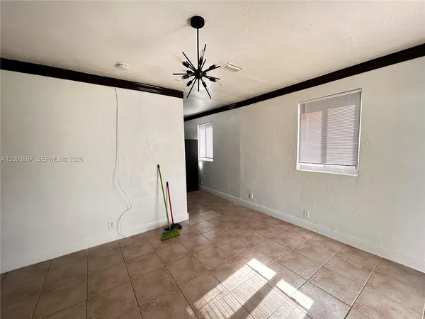 $3,000 | 1354 Northwest 69th Street, Miami, FL 33147