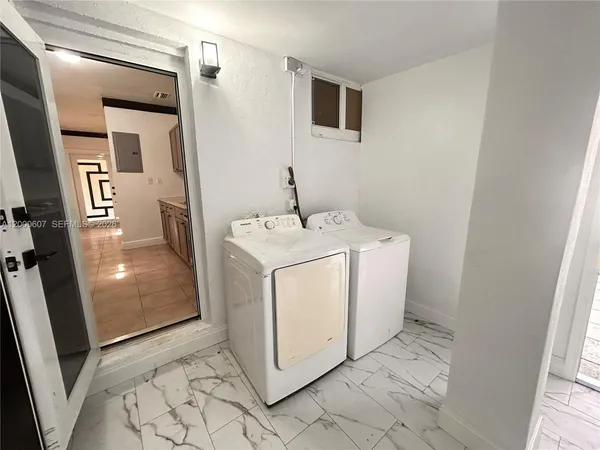 $3,000 | 1354 Northwest 69th Street, Miami, FL 33147