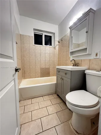 $3,000 | 1354 Northwest 69th Street, Miami, FL 33147