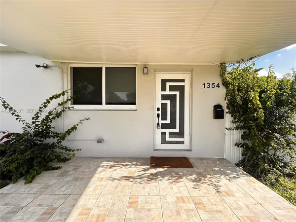 $3,000 | 1354 Northwest 69th Street, Miami, FL 33147