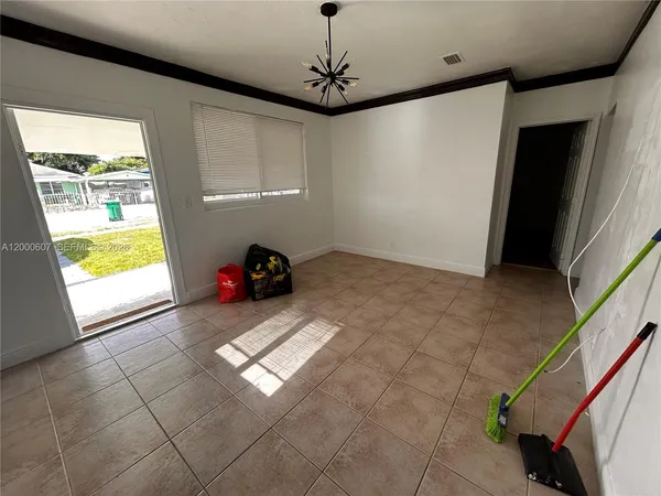 $3,000 | 1354 Northwest 69th Street, Miami, FL 33147