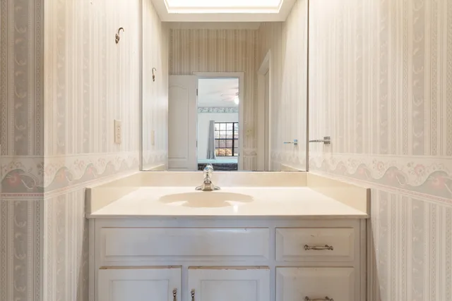 $995,000 | 809 Main Street, Destin, FL 32541