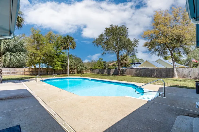 $995,000 | 809 Main Street, Destin, FL 32541