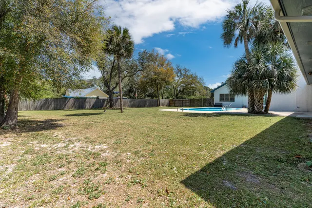 $995,000 | 809 Main Street, Destin, FL 32541