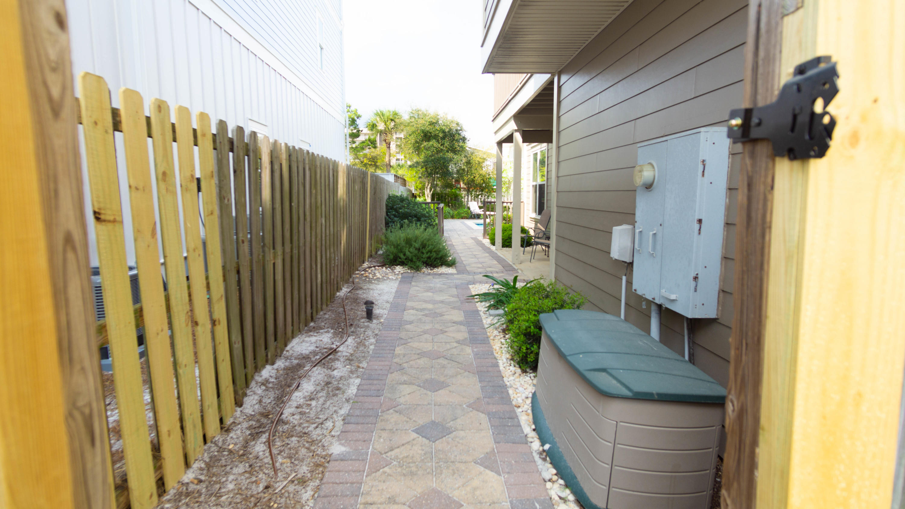 168 Sandtrap Road Miramar Beach, FL 32550 - Photo 59 of 70 Outside Walkway