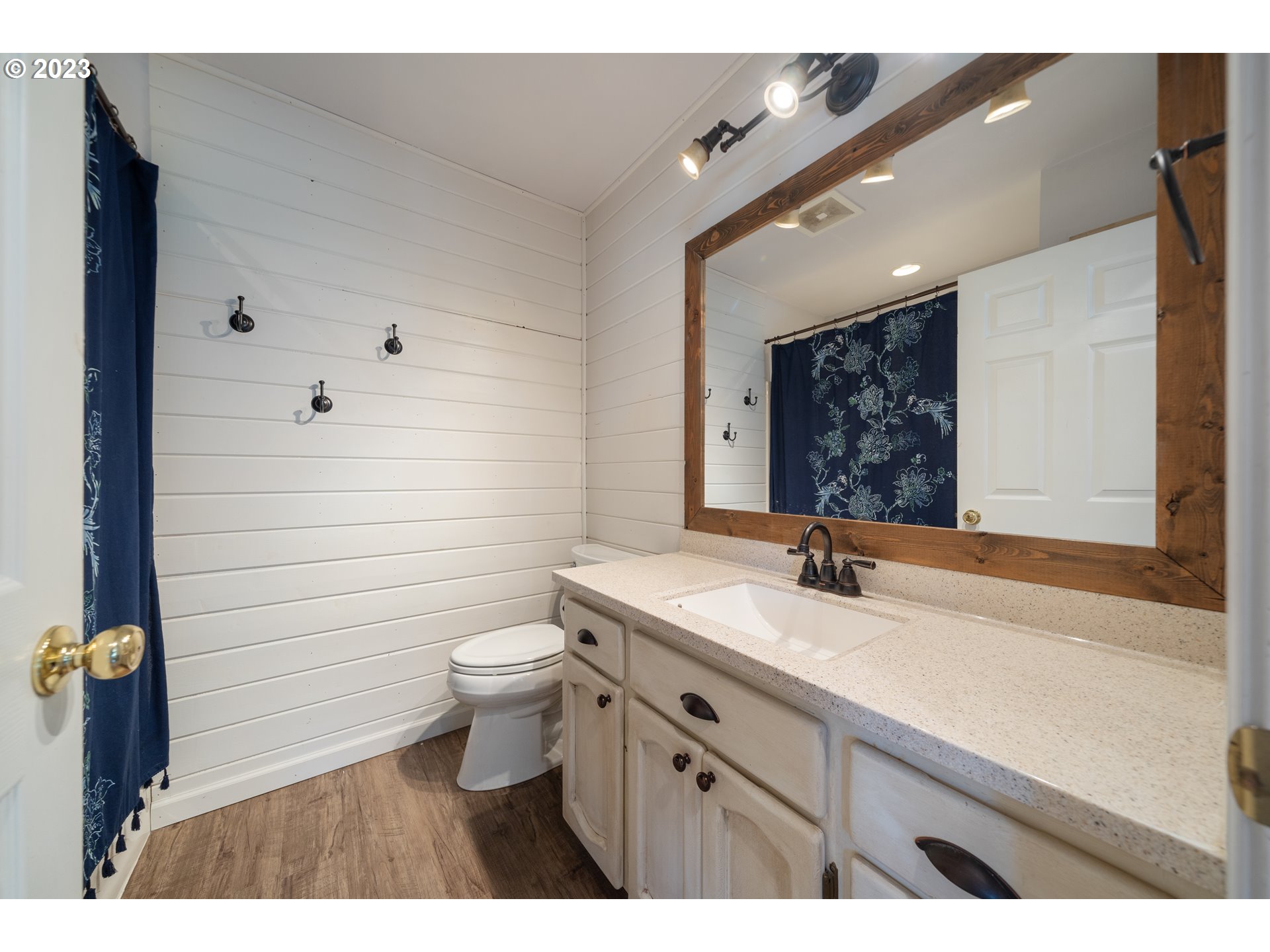 40606 Northwest Maple Ridge Road Woodland, WA 98674 - Photo 24 of 48 Bathroom