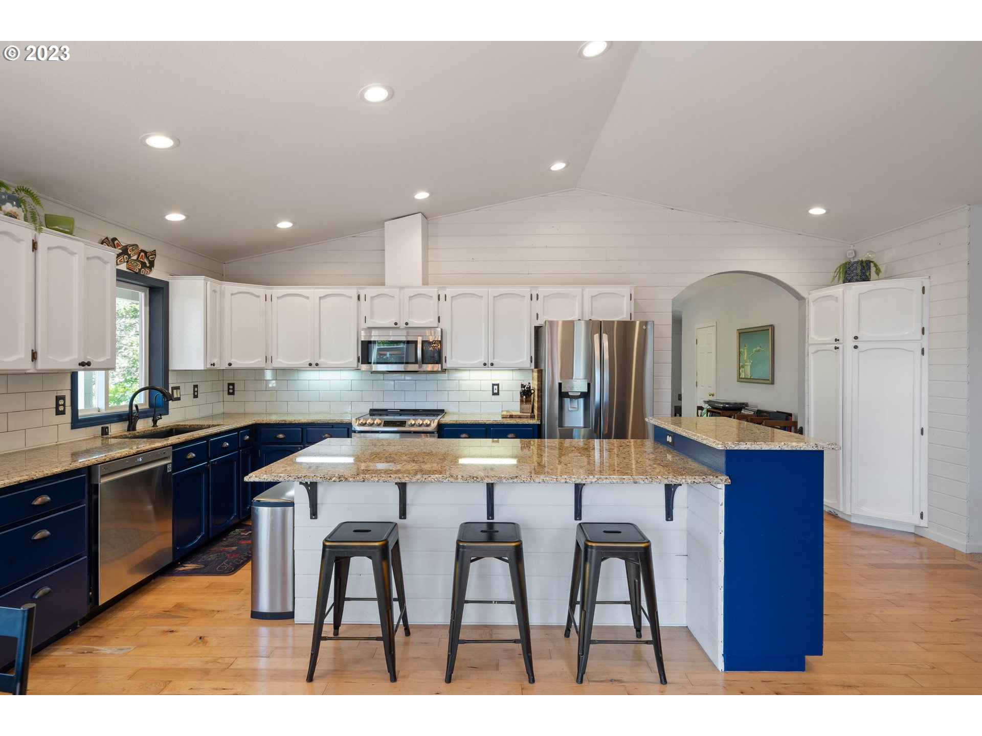 40606 Northwest Maple Ridge Road Woodland, WA 98674 - Photo 7 of 48 Kitchen