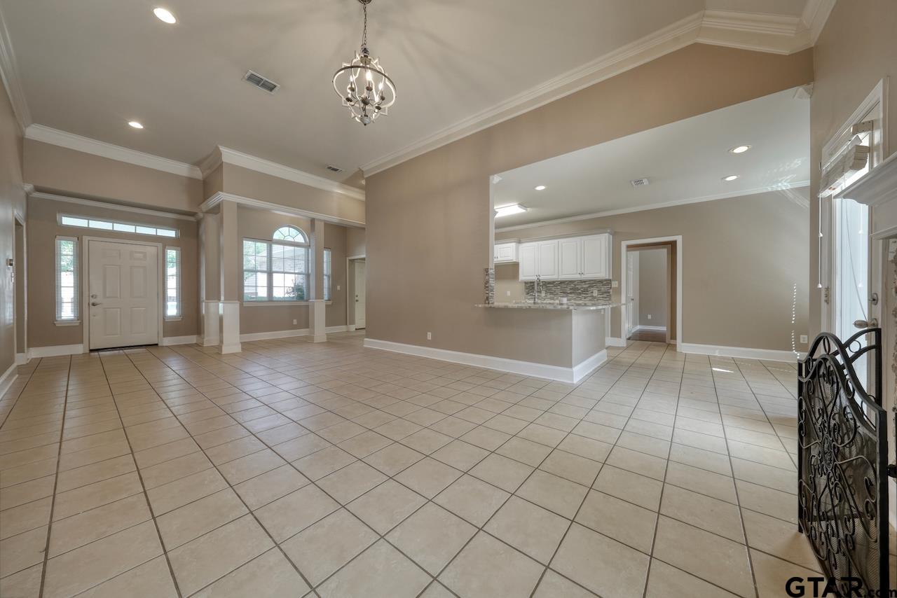 812 Rugby Lane Whitehouse, TX 75791 - Photo 7 of 43 Gallery Image 7