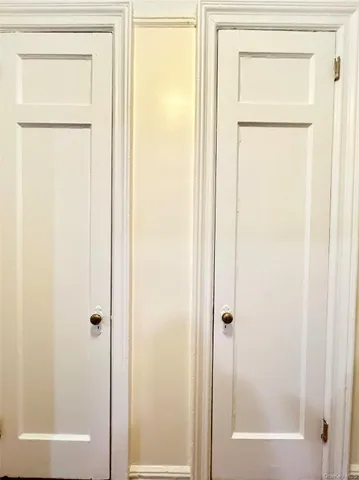 $1,648 | 4396 Furman Avenue, Unit 2A | Wakefield