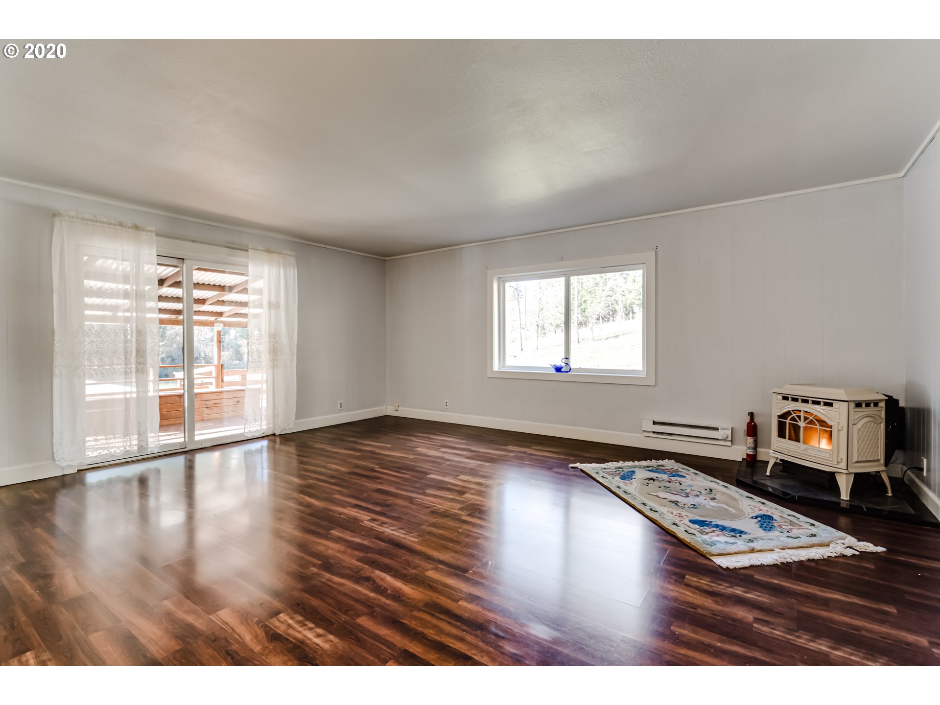 2215 Bennett Creek Road Cottage Grove, OR 97424 - Photo 16 of 32 Gallery Image 16