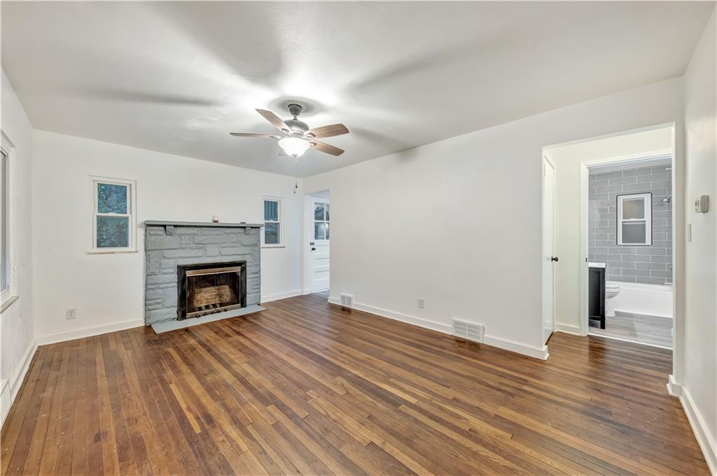 868 Glass Run Road Pittsburgh, PA 15236 - Photo 6 of 20 Gallery Image 6