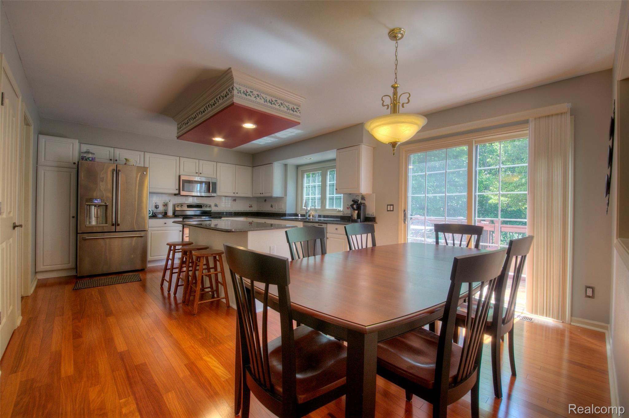 46559 Inverness Road Canton, MI 48188 - Photo 19 of 48 16 Nook.jpg