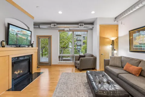 $275,000 | 240 Spring Street, Unit 203, St. Paul, MN 55102