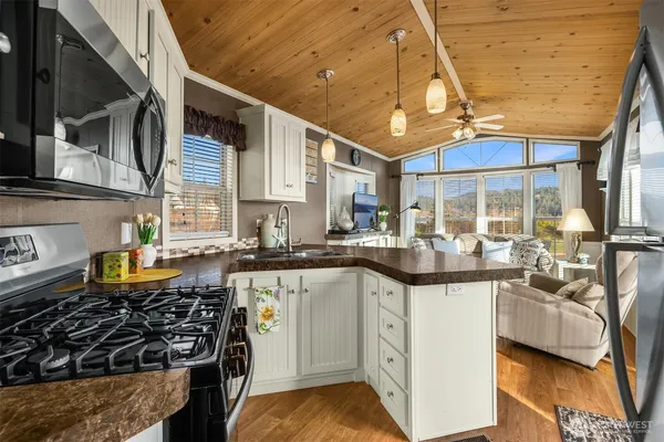 $555,000 | 181 Portage Way, Port Hadlock, WA 98339