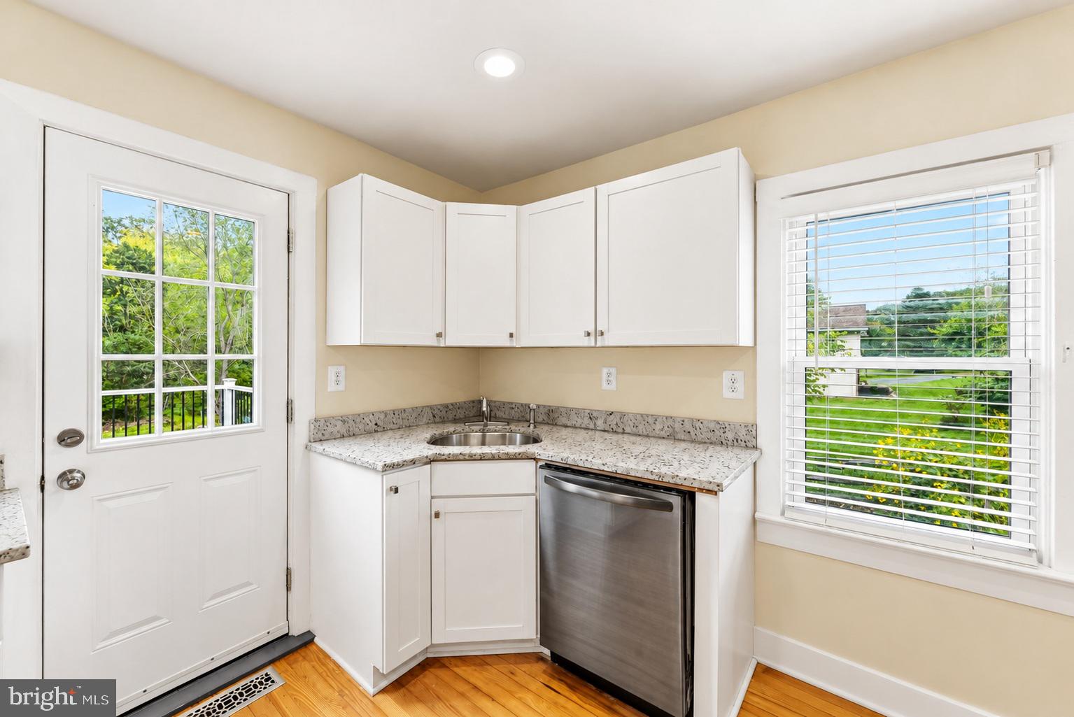 1010 Pleasant Valley Road Westminster, MD 21158 - Photo 12 of 33 Gallery Image 12