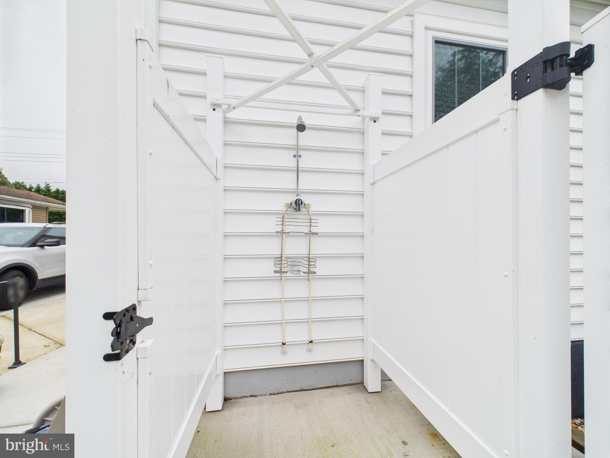 17784 Beaver Dam Road Lewes, DE 19958 - Photo 47 of 53 Outdoor Shower