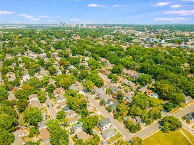 $320,000 | 4635 Genessee Street, Kansas City, MO 64112