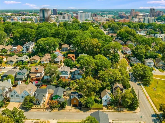 $320,000 | 4635 Genessee Street, Kansas City, MO 64112