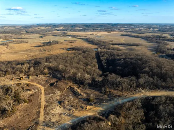 $2,627,850 | 11742 Hwy D, Louisiana, MO 63353