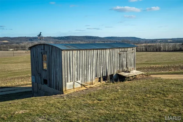 $2,627,850 | 11742 Hwy D, Louisiana, MO 63353