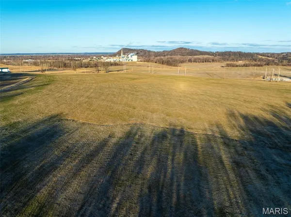 $2,627,850 | 11742 Hwy D, Louisiana, MO 63353
