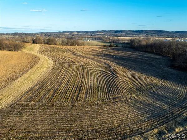 $2,627,850 | 11742 Hwy D, Louisiana, MO 63353