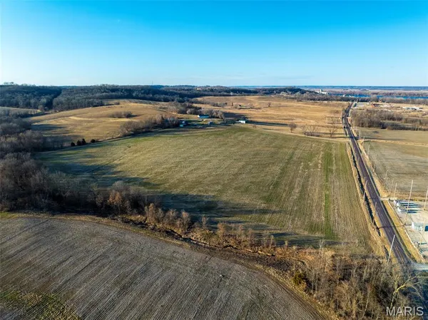 $2,627,850 | 11742 Hwy D, Louisiana, MO 63353