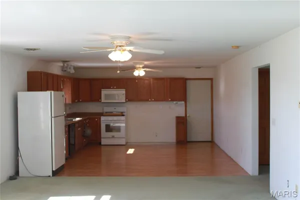 $2,627,850 | 11742 Hwy D, Louisiana, MO 63353