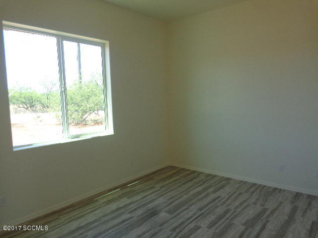 1395 Calle Tepic Rio Rico, AZ 85648 - Photo 9 of 16