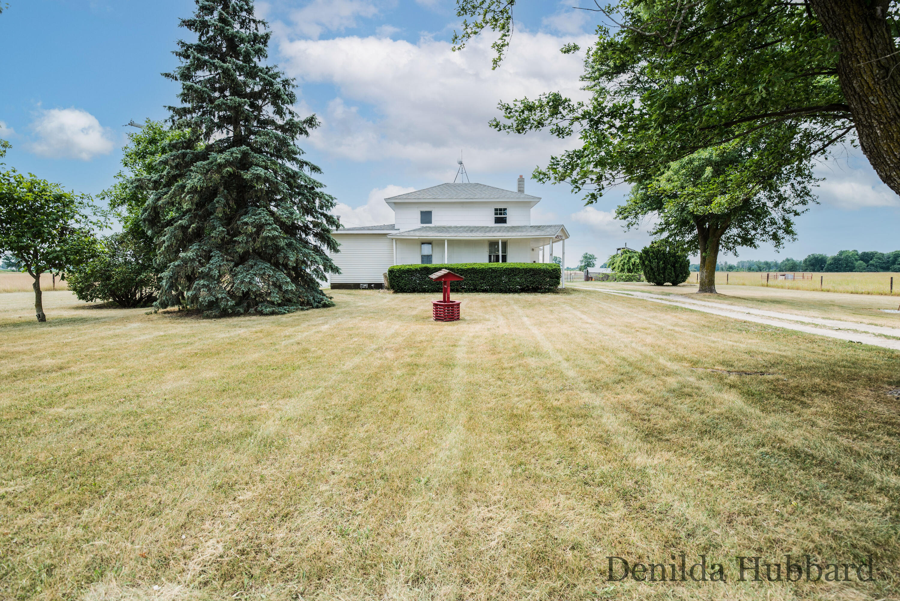 6571 West St Charles Road Alma, MI 48801 - Photo 3 of 51 DSC_5495-Edit