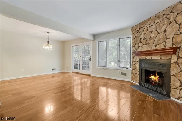 $3,450 | 83 Patriots Road, Morris Plains, NJ 07950