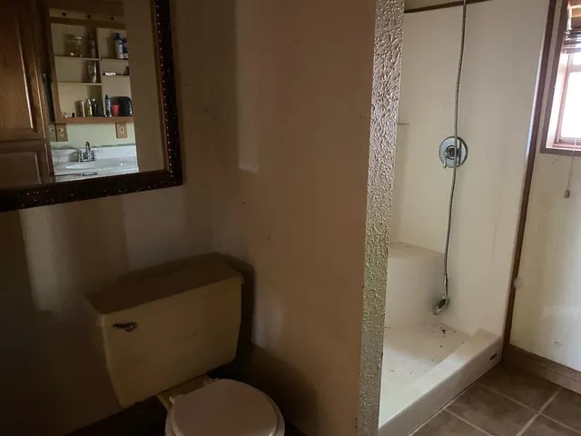 $75,000 | 501 East Lincoln Avenue, Electra, TX 76360