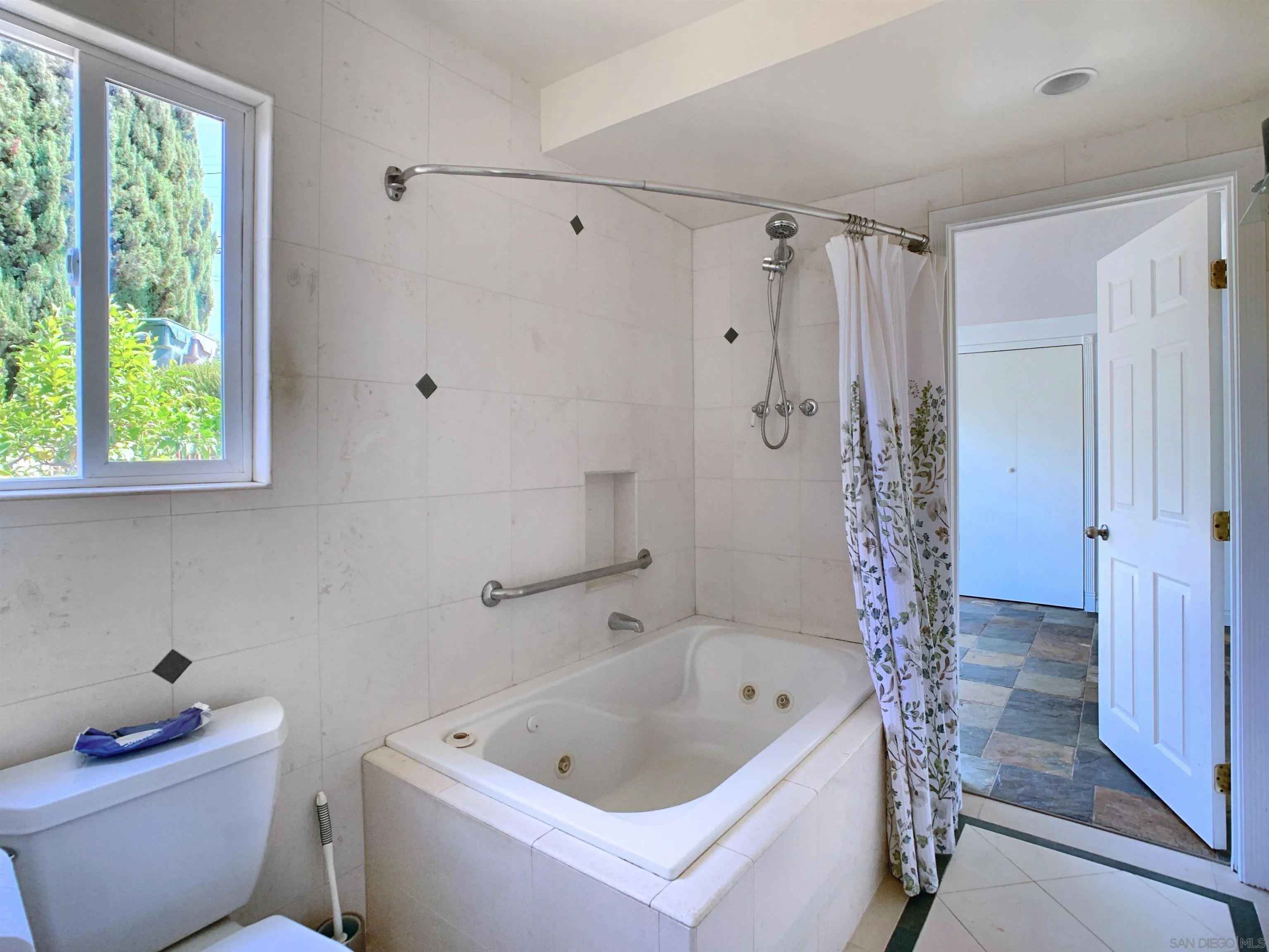 3606 Hartzel Drive Spring Valley, CA 91977 - Photo 54 of 75 Primary Bath/Spa