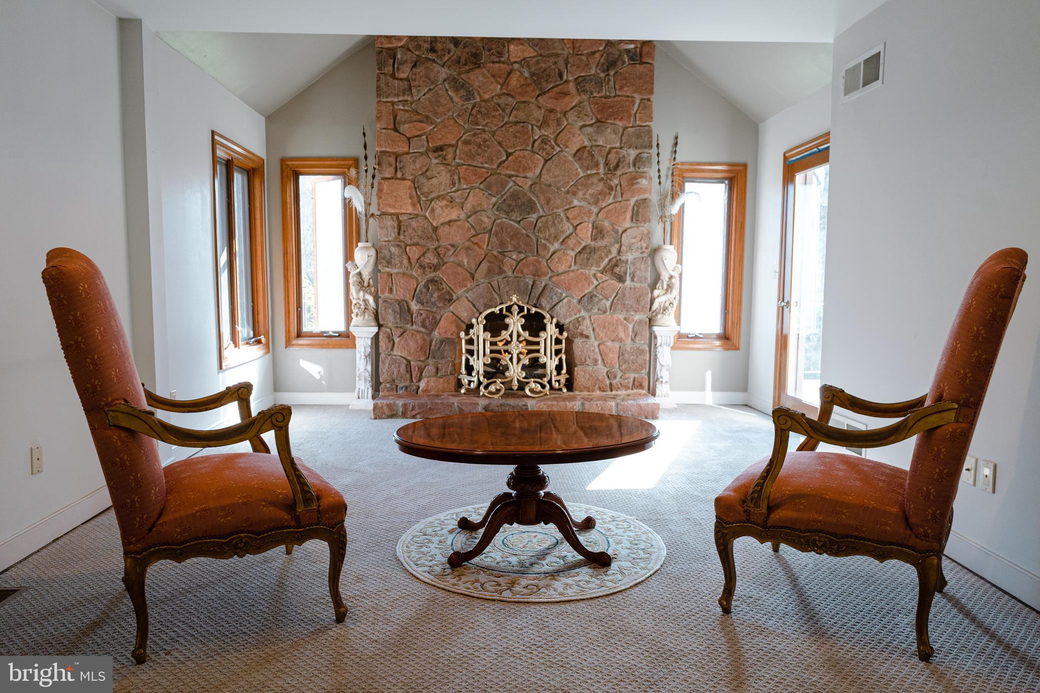 45 Spring Mt Road Schwenksville, PA 19473 - Photo 17 of 80 Family room