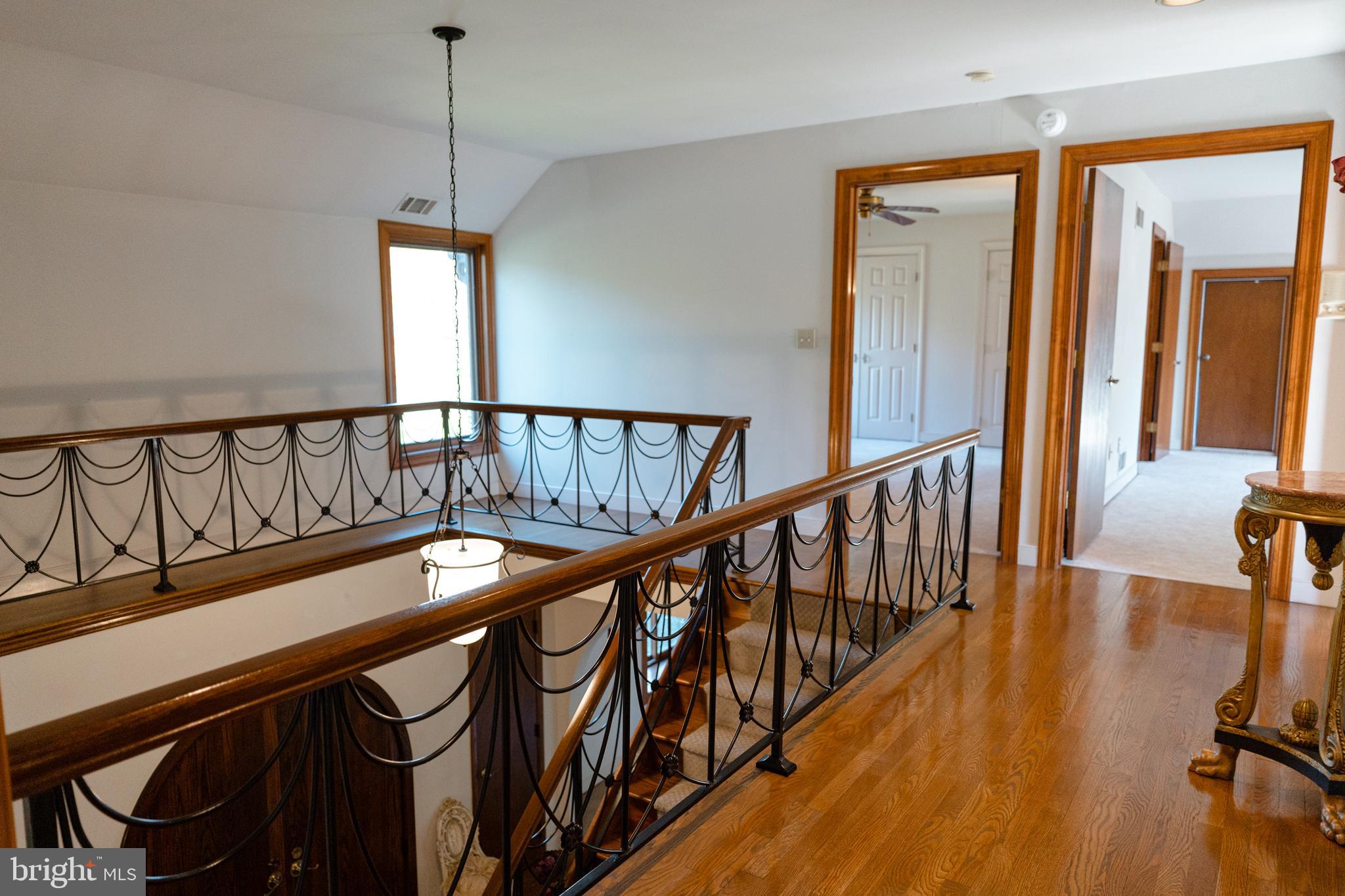 45 Spring Mt Road Schwenksville, PA 19473 - Photo 34 of 80 Upper foyer