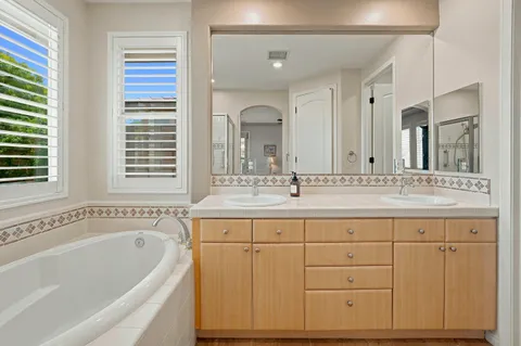 $739,000 | 246 Via Padua, Rancho Mirage, CA 92270
