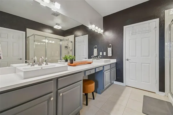 $330,000 | 2013 Santa Catalina Lane, Riverview, FL 33578