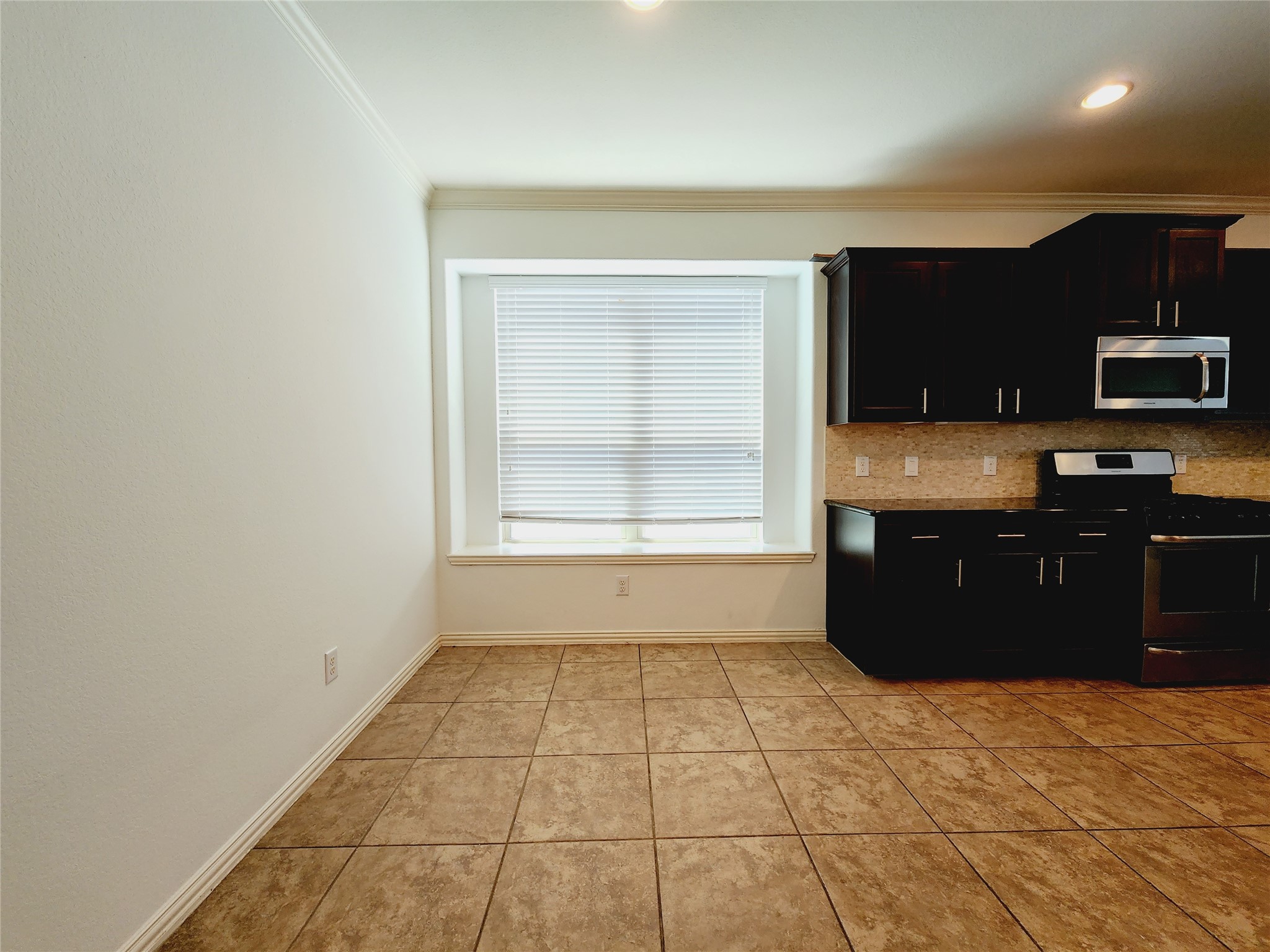 6731 Trinity Trail Lane Rosenberg, TX 77469 - Photo 17 of 36 Breakfast area off the kitchen
