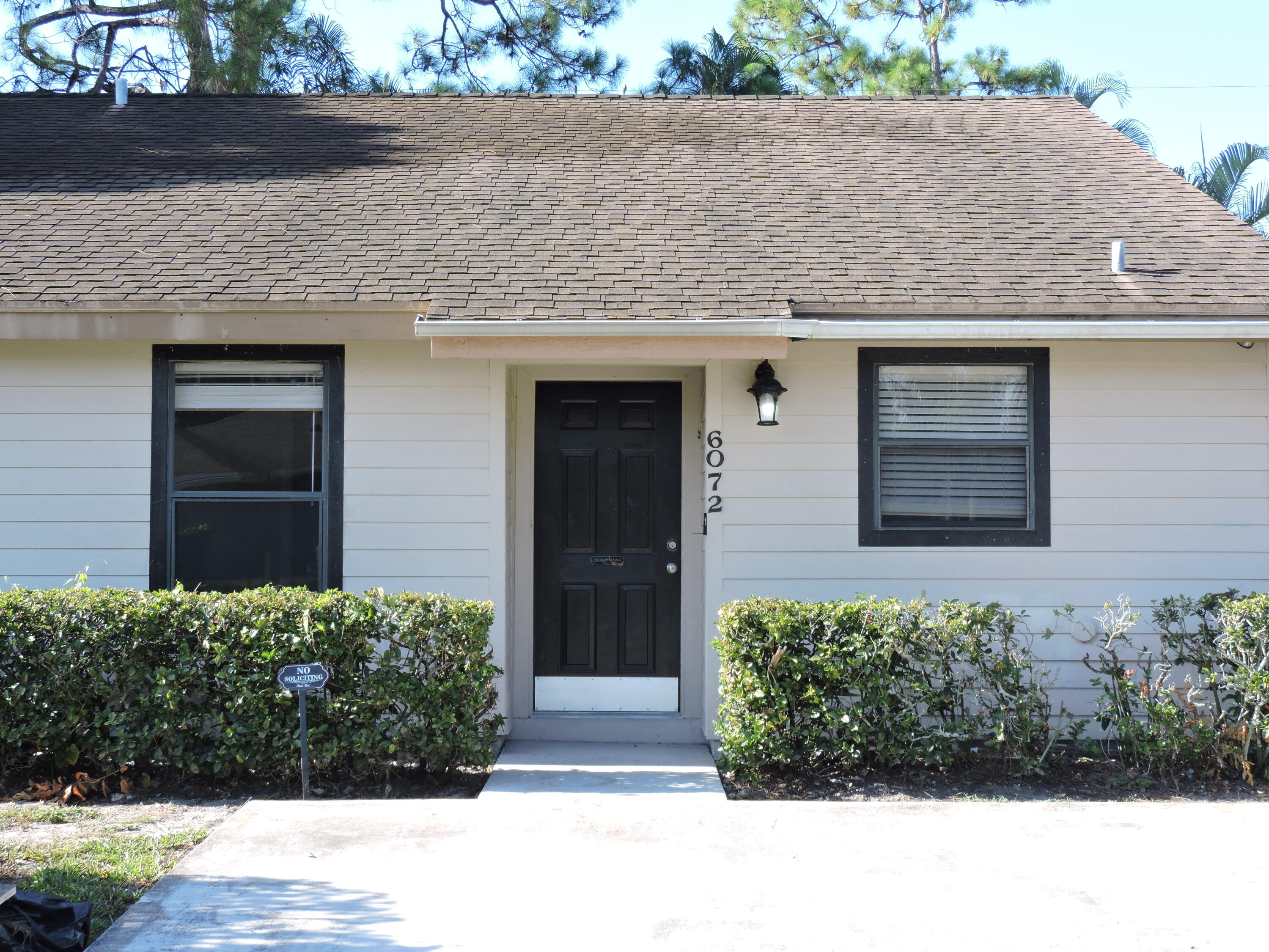 6072 Roger Street Jupiter, FL 33458 - Photo 1 of 18 DSCN1158