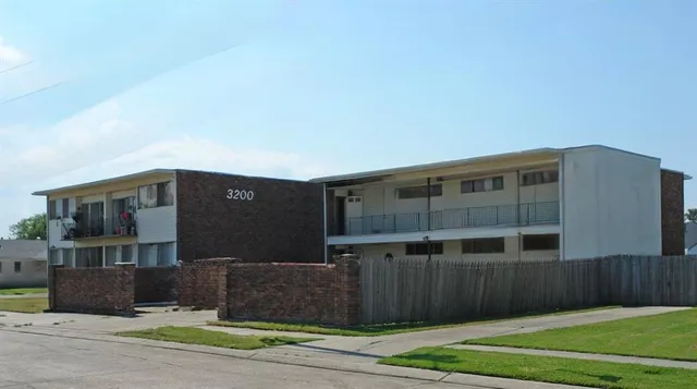 $1,075 | 3200 Belmont Place, Unit K, Metairie, LA 70002